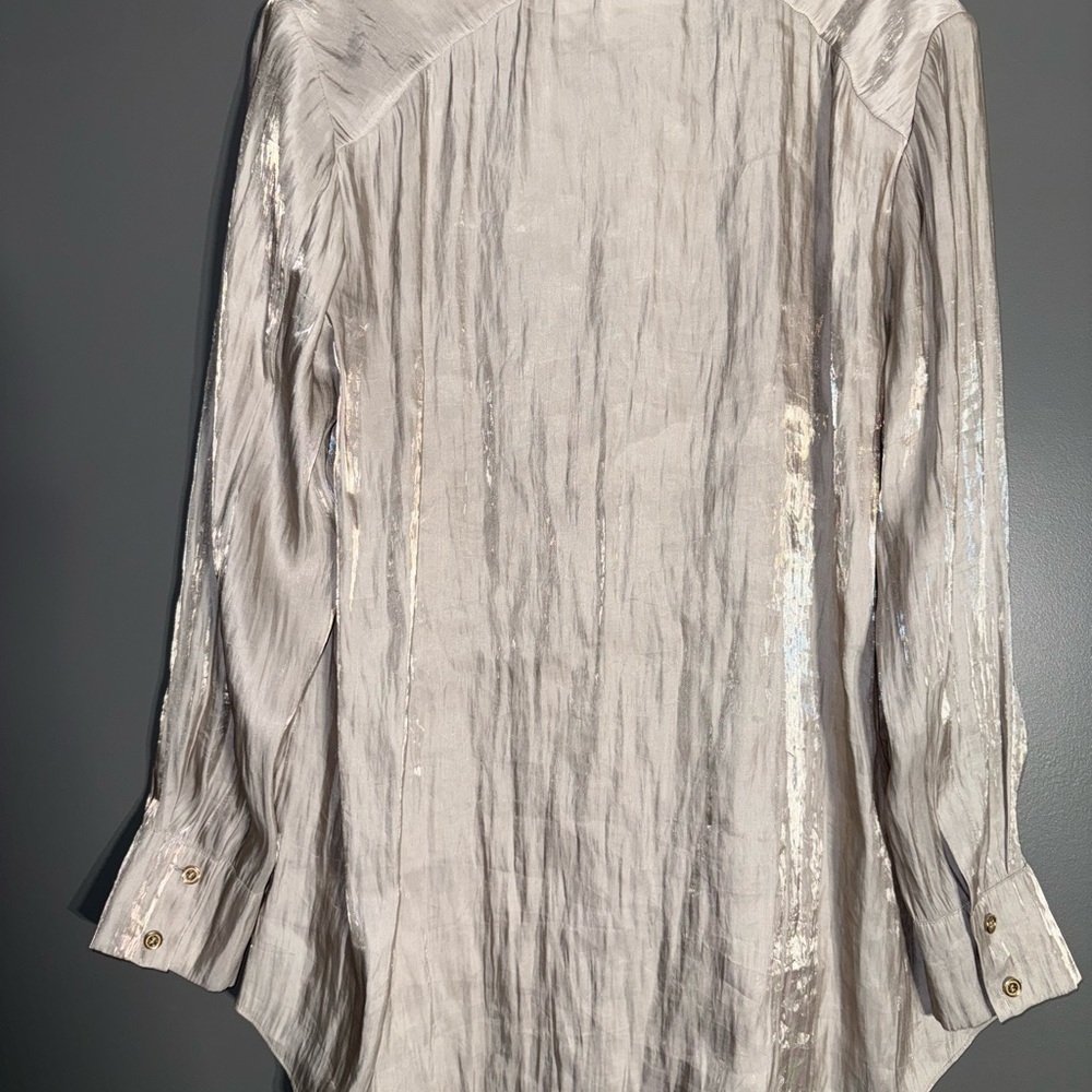 Chico's 2 XL Metallic Soft Gray Button-Down Shirt - Picture 6 of 7
